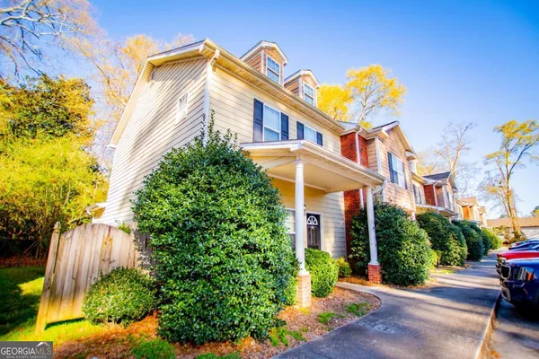 $145,000 | 145 Bowen Street, Unit B4, Carrollton, GA 30117