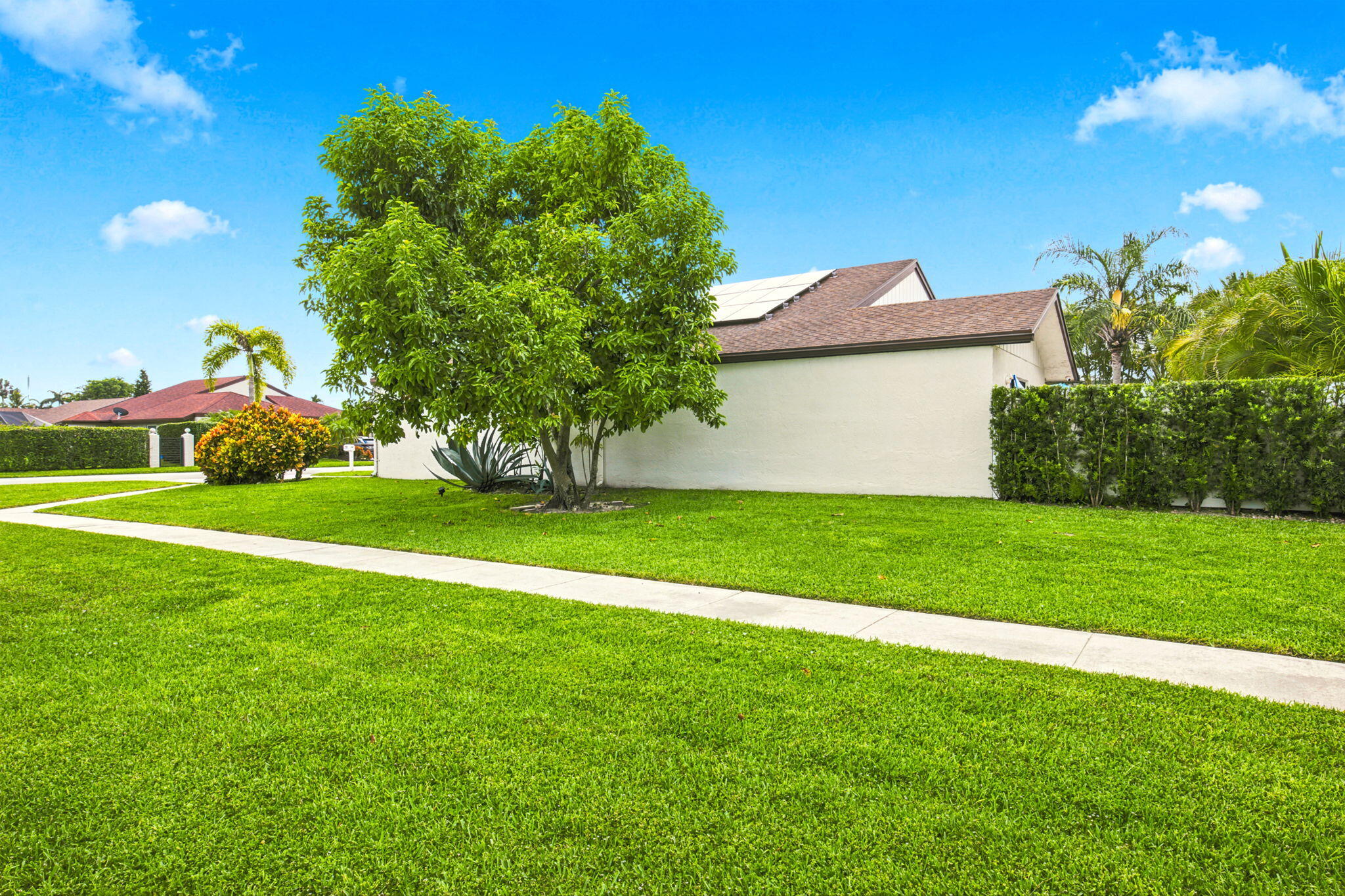 11455 Whisper Sound Drive Boca Raton, FL 33428 - Photo 6 of 50 13-web-or-mls-IMG_1751