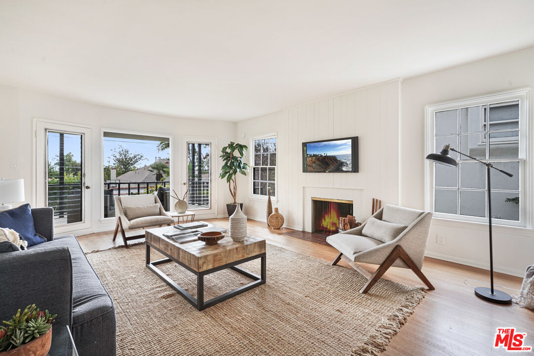 1834 Preuss Road Los Angeles, CA 90035 - Photo 1 of 25 Gallery Image 1