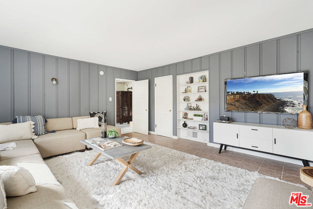 1834 Preuss Road Los Angeles, CA 90035 - Photo 21 of 25 Gallery Image 21