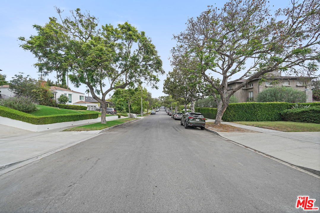 1834 Preuss Road Los Angeles, CA 90035 - Photo 24 of 25 Gallery Image 24