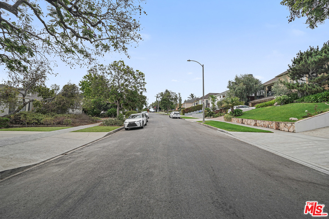 1834 Preuss Road Los Angeles, CA 90035 - Photo 25 of 25 Gallery Image 25