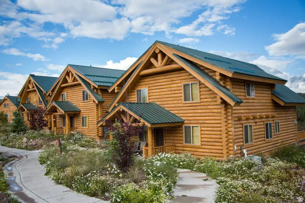 $195,000 | 5866 Highway 150, Unit 51, Evanston, UT 82930