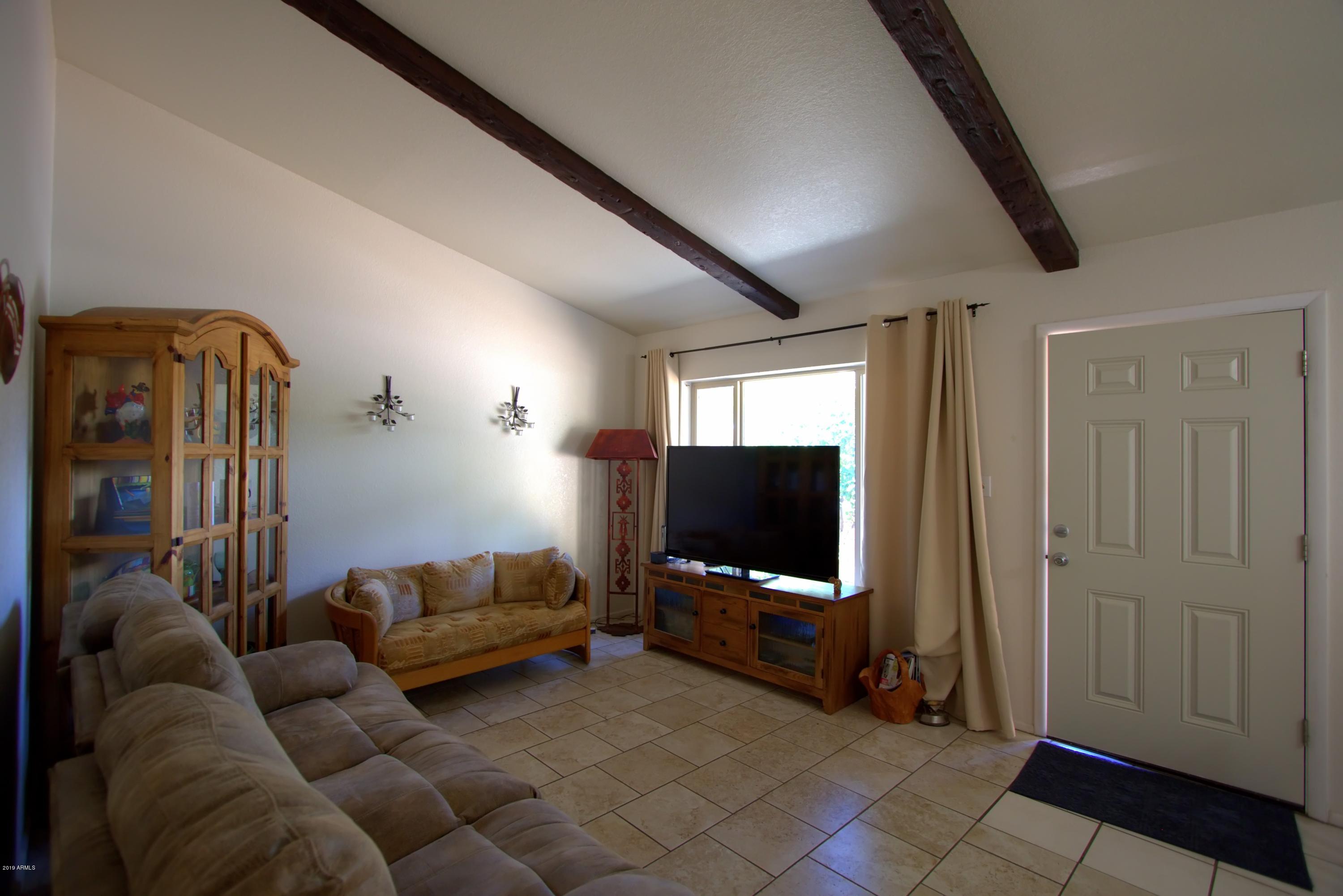 6427 South Newberry Road, Unit B Tempe, AZ 85283 - Photo 6 of 13 front room