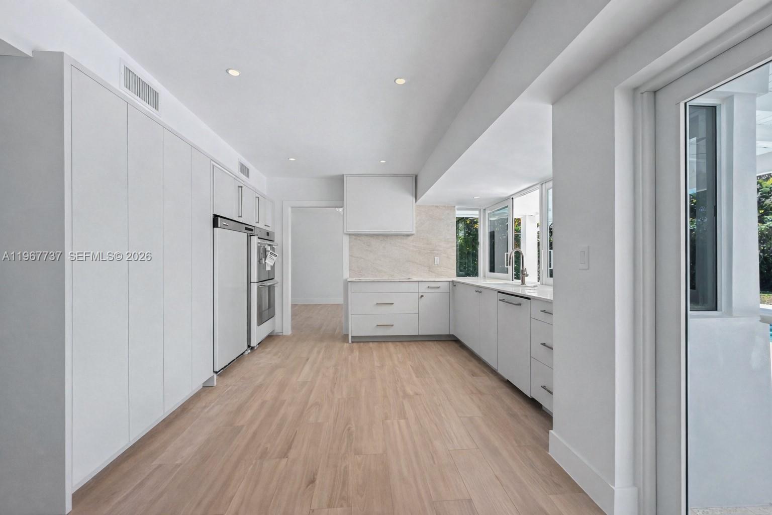 7360 Southwest 128th Street Pinecrest, FL 33156 - Photo 5 of 16