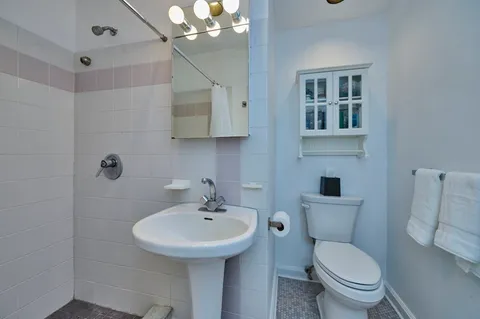 $1,395,000 | 118 Trowbridge Street, Unit 6, Cambridge, MA 02138