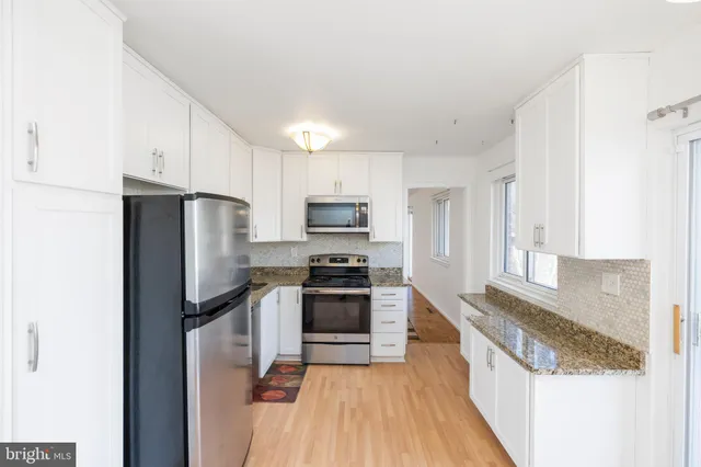 $3,400 | 12265 Greenleaf Avenue, Potomac, MD 20854