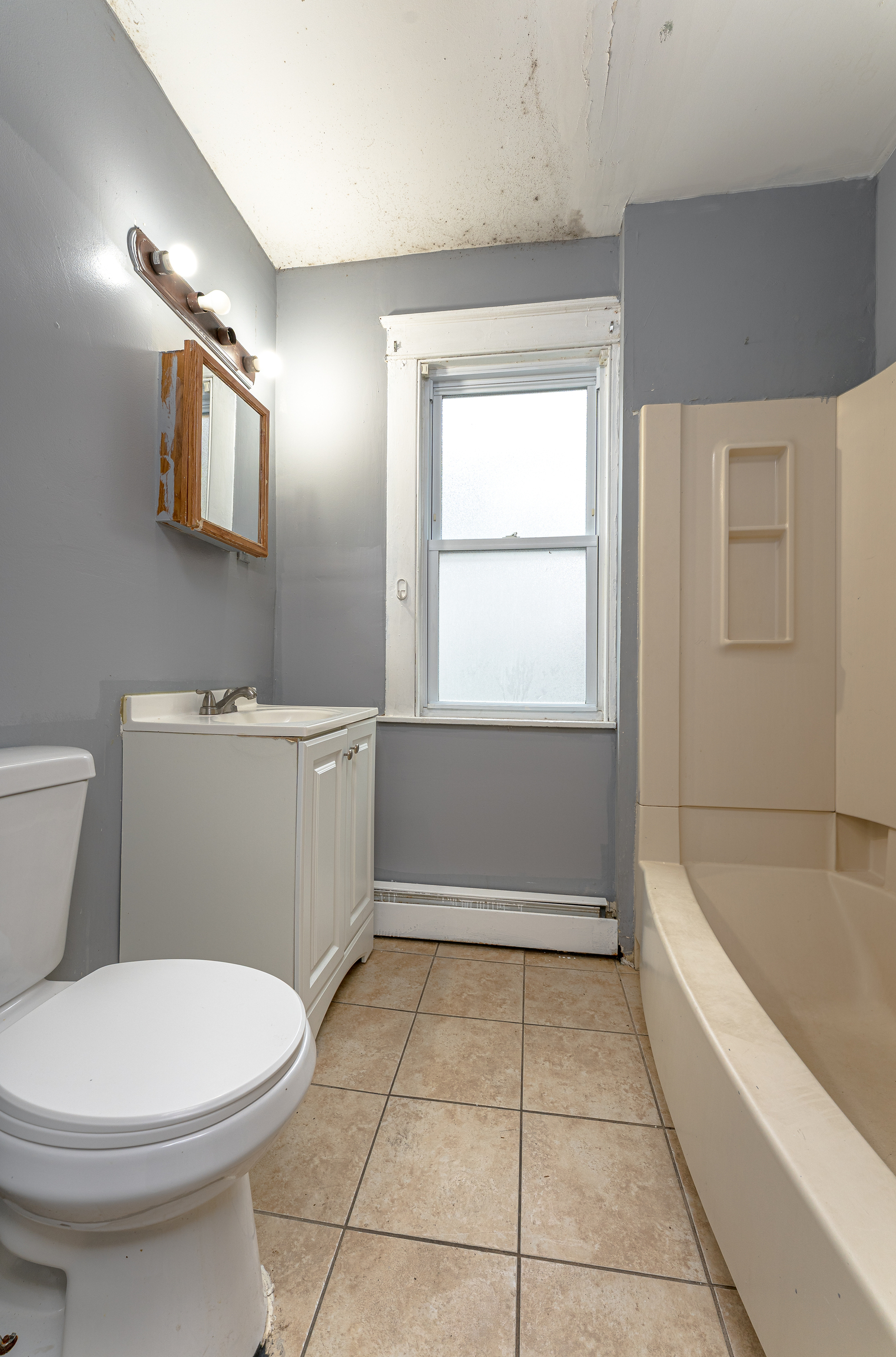 146 Charles Street Waterbury, CT 06708 - Photo 12 of 30