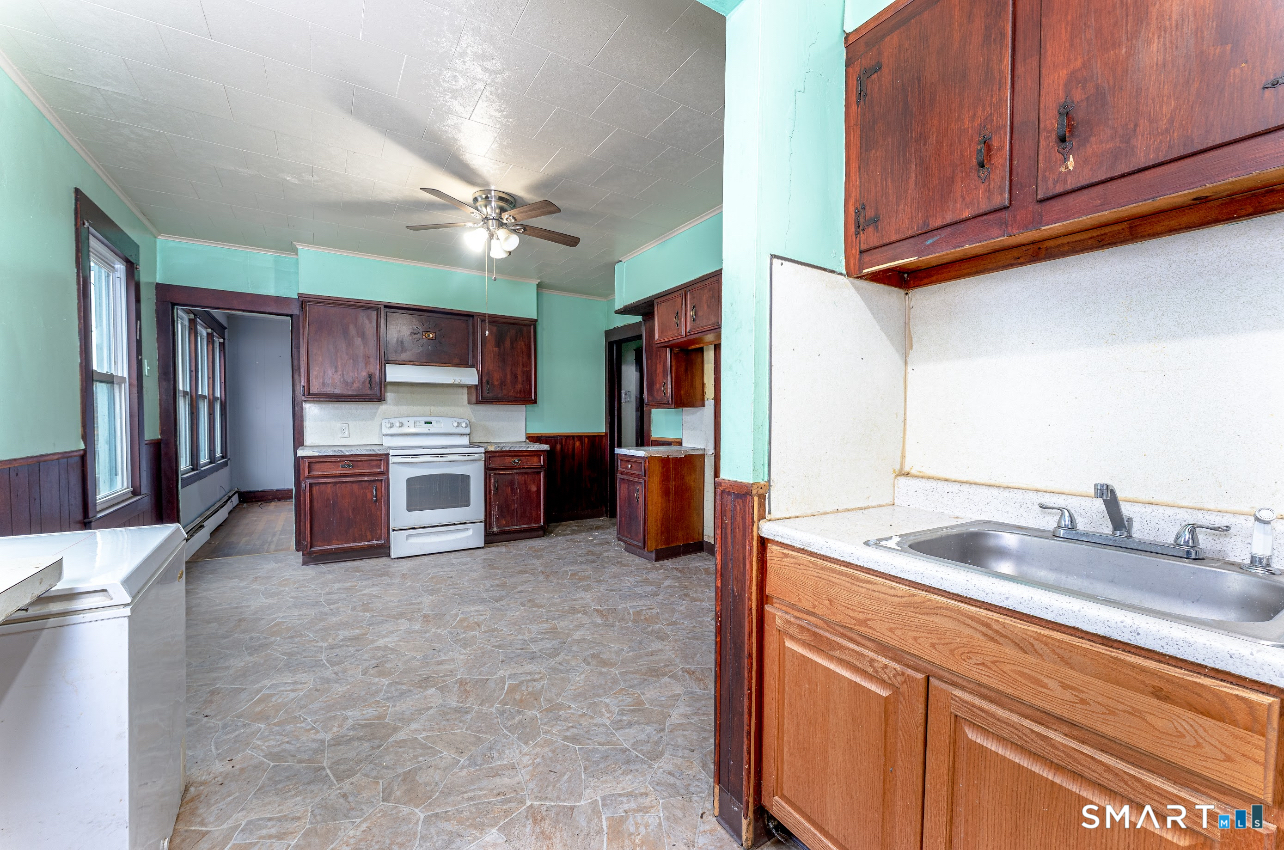 146 Charles Street Waterbury, CT 06708 - Photo 23 of 30