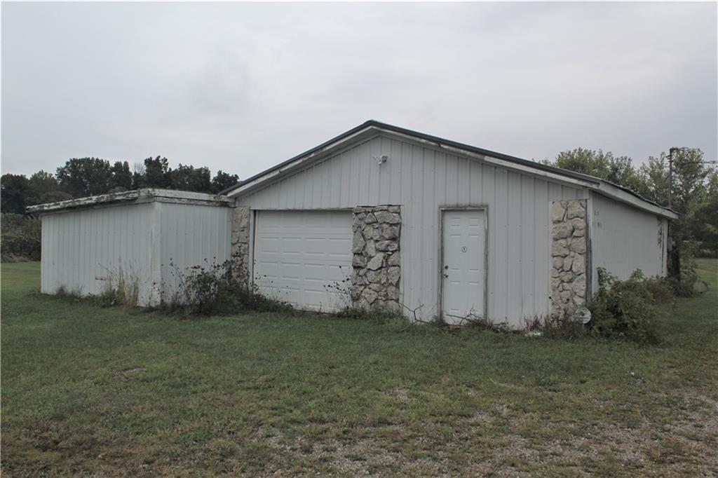 10190 Tower Road Quincy, IN 47456 - Photo 5 of 30 Gallery Image 5