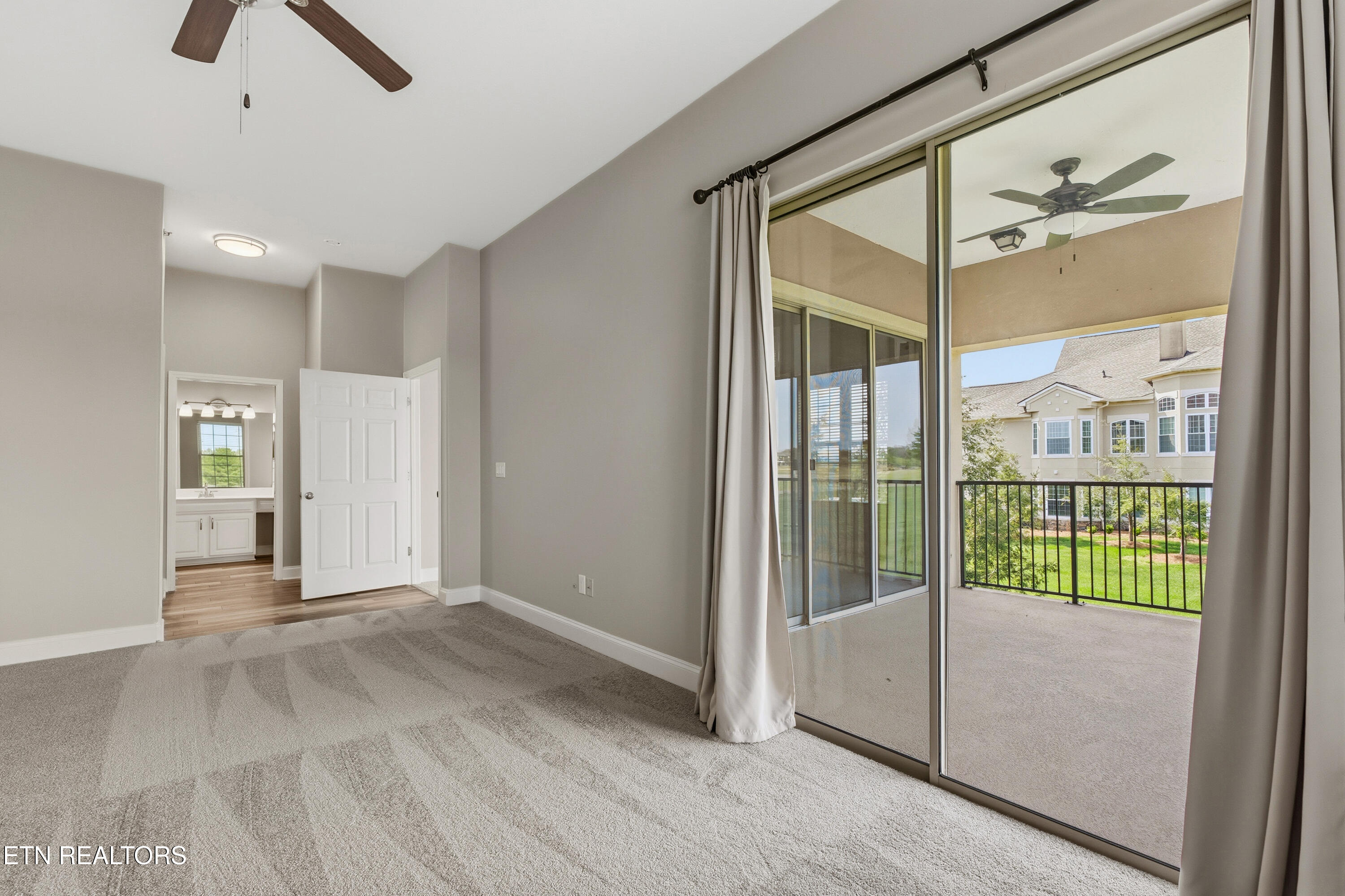 565 Rarity Bay Parkway, Unit 201 Vonore, TN 37885 - Photo 16 of 37 DSC06575