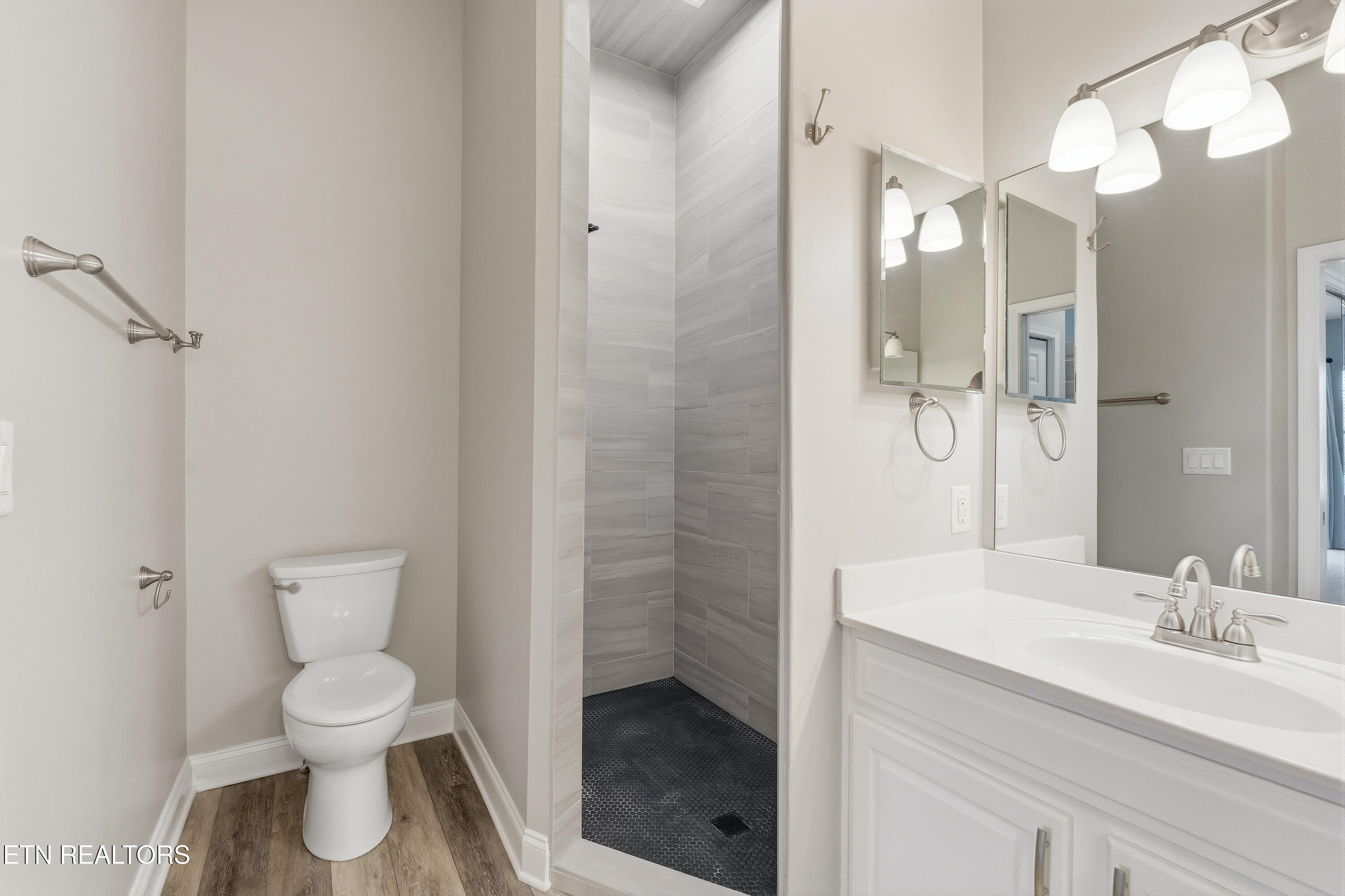 565 Rarity Bay Parkway, Unit 201 Vonore, TN 37885 - Photo 18 of 37 DSC06595