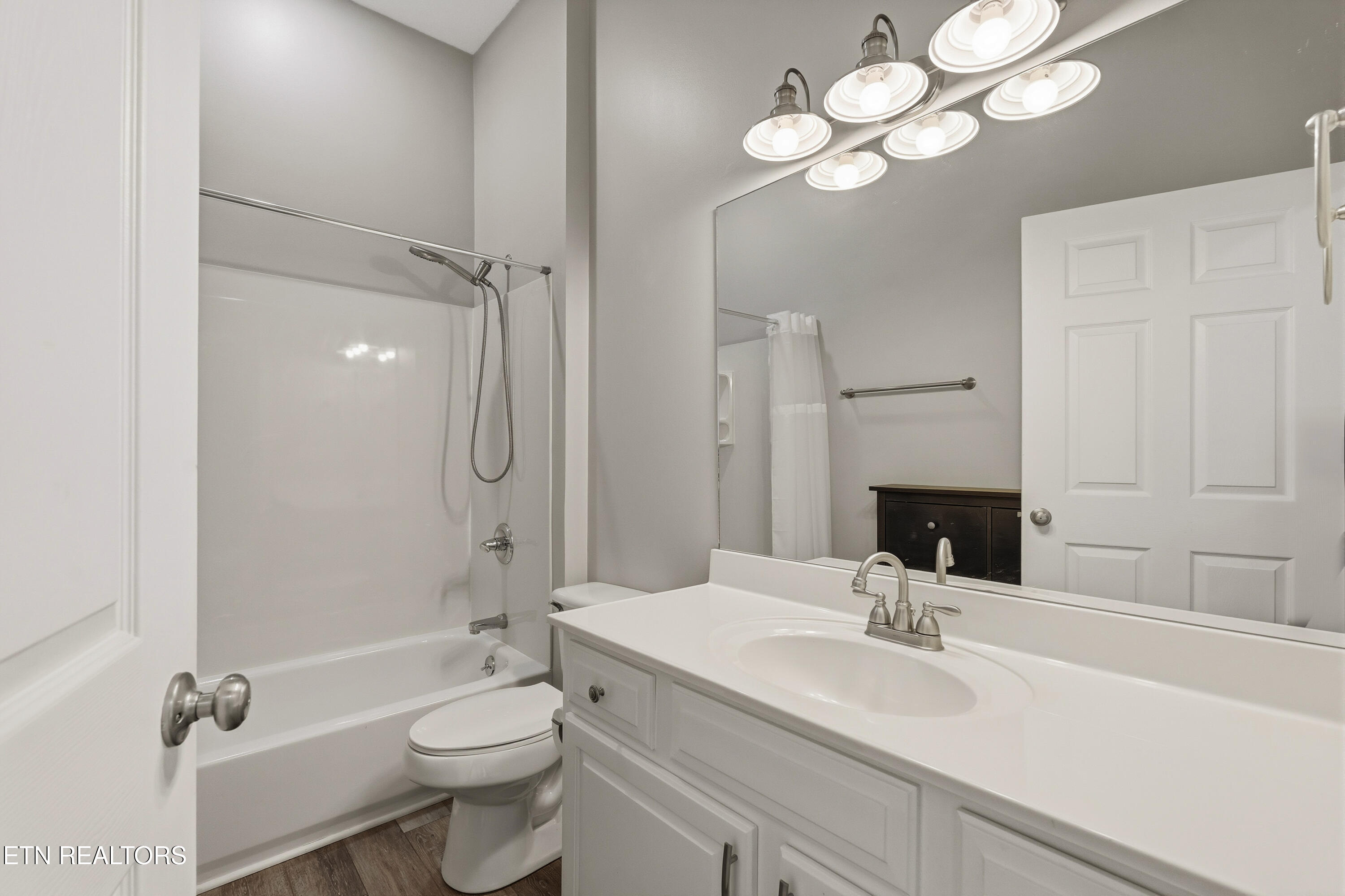 565 Rarity Bay Parkway, Unit 201 Vonore, TN 37885 - Photo 24 of 37 DSC06625