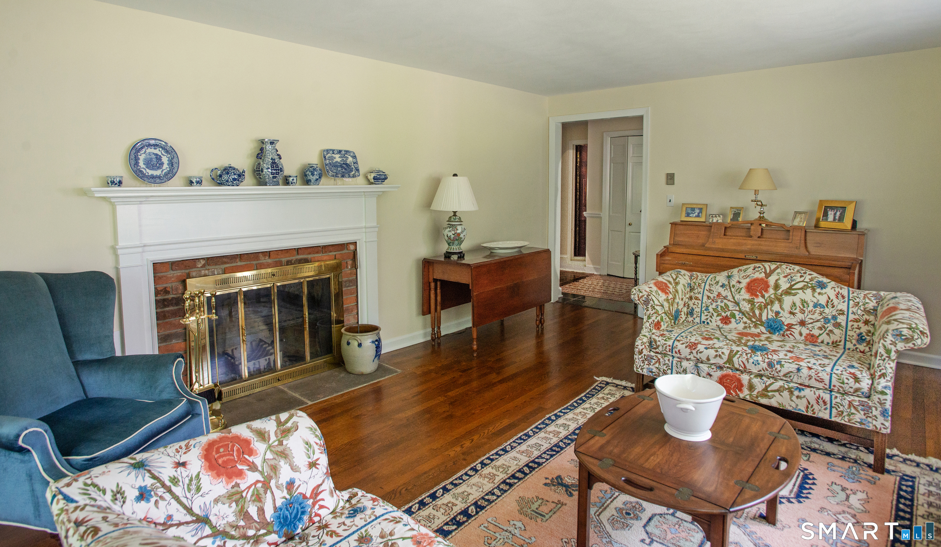 96 Indian Cave Road Ridgefield, CT 06877 - Photo 4 of 28 Gallery Image 4