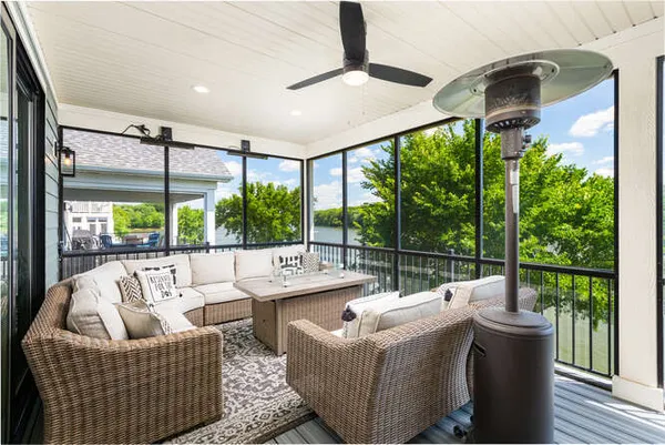 $1,499,900 | 303 Leeward Way, Ottawa, IL 61350