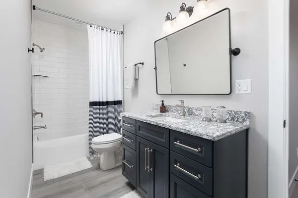 $1,499,900 | 303 Leeward Way, Ottawa, IL 61350