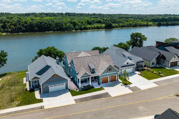 $1,499,900 | 303 Leeward Way, Ottawa, IL 61350