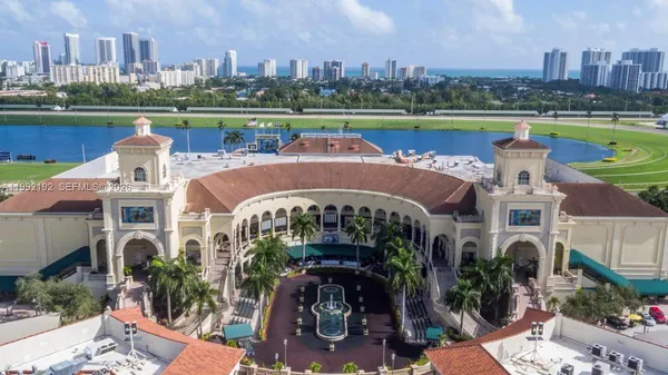$3,000 | 3901 South Ocean Drive, Unit 15C, Hollywood, FL 33019