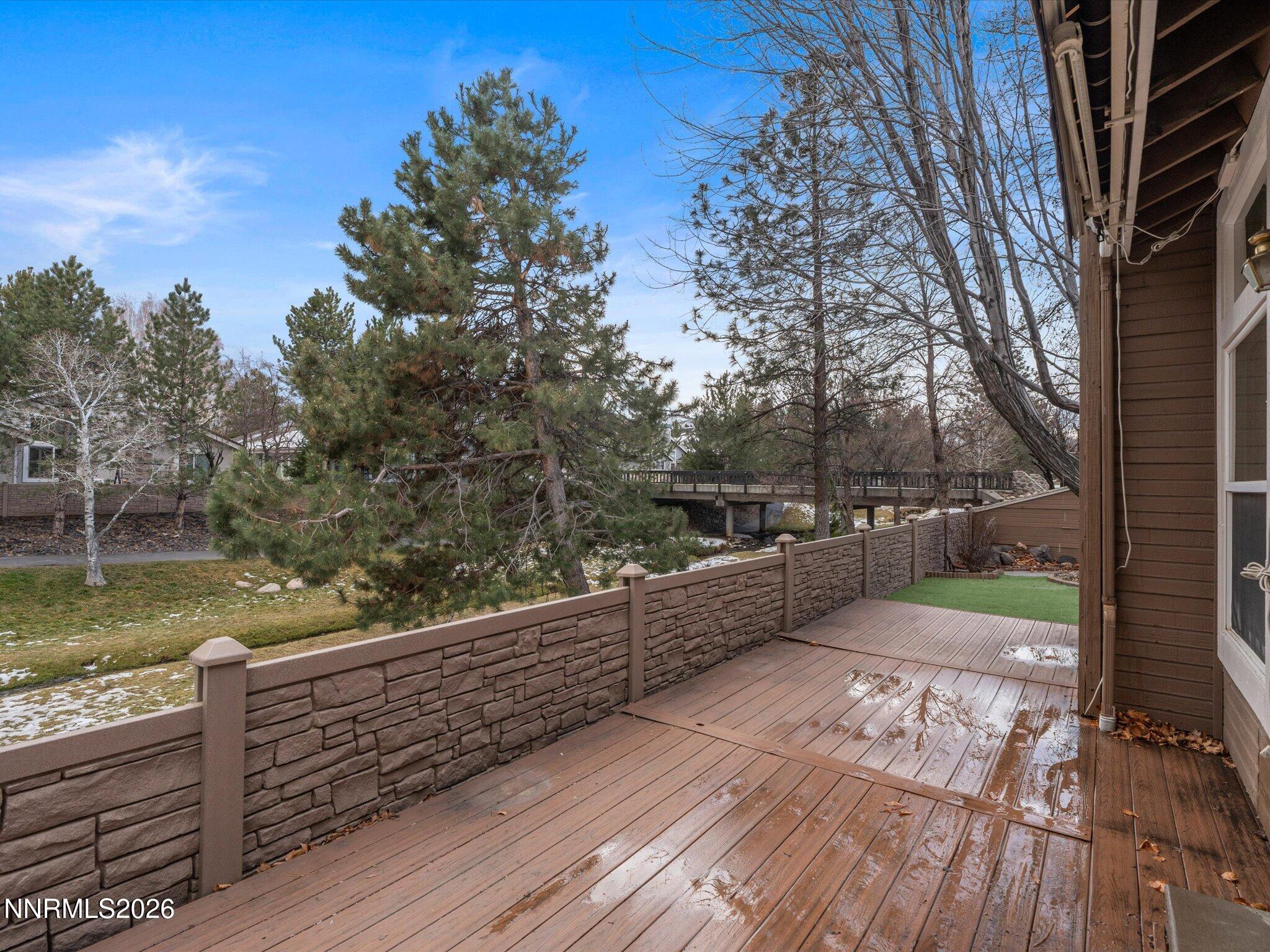 1280 Bridlewood Way Reno, NV 89509 - Photo 44 of 57 a view of a yard with wooden fence