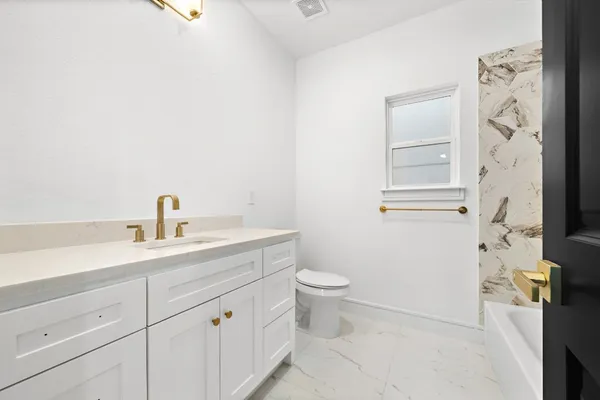 $3,600 | 1013 East 28th Street, Houston, TX 77009