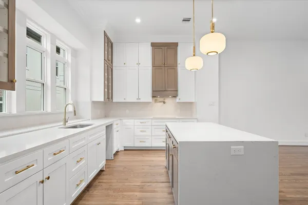 $3,600 | 1013 East 28th Street, Houston, TX 77009
