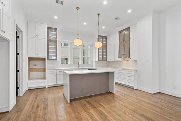 $3,600 | 1013 East 28th Street, Houston, TX 77009