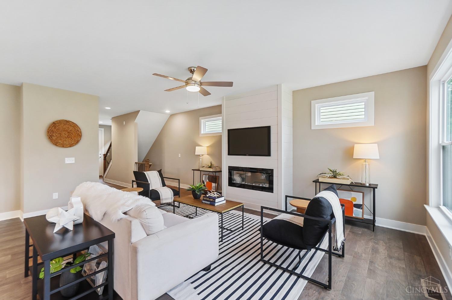 4543 Cooper Road Cincinnati, OH 45242 - Photo 5 of 54