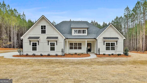 a front view of house with yard