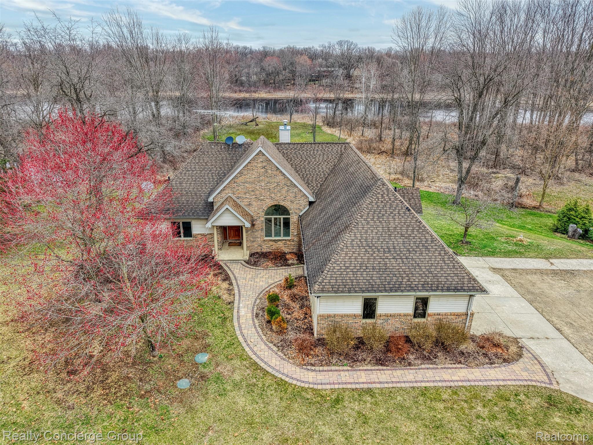 6400 West Sober Road Fowlerville, MI 48836 - Photo 46 of 55 DJI_20260401132123_0184_D_17.jpg