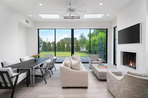 $3,599,999 | 9134 Bluff Hollow Court, Dallas, TX 75220