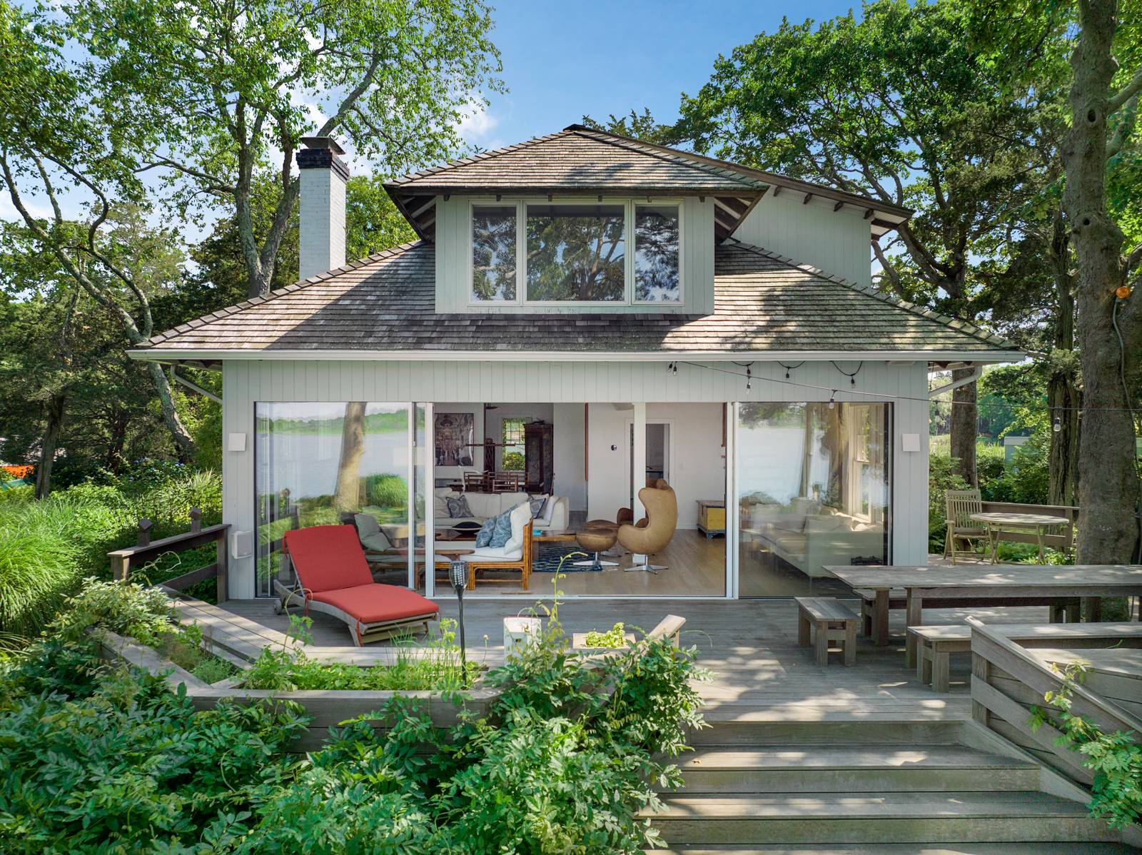 102 Towd Point Road Southampton, NY 11968 - Photo 3 of 38