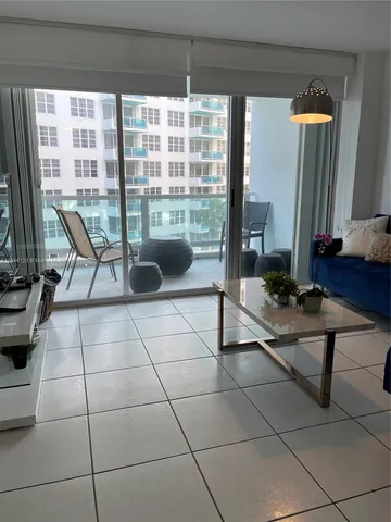 $599,900 | 5151 Collins Avenue, Unit 629, Miami Beach, FL 33140