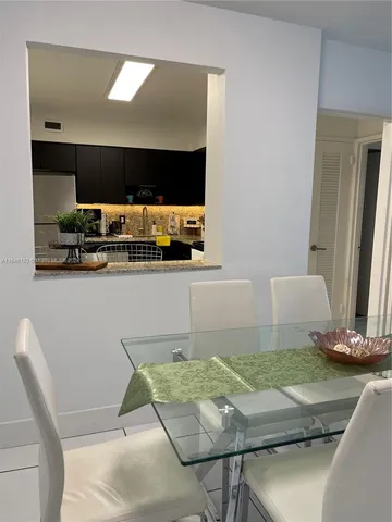 $599,900 | 5151 Collins Avenue, Unit 629, Miami Beach, FL 33140