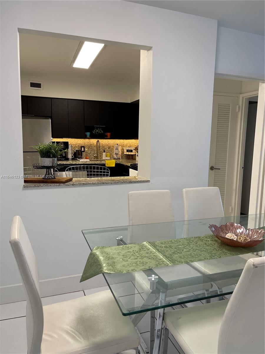 5151 Collins Avenue, Unit 629 Miami Beach, FL 33140 - Photo 8 of 61