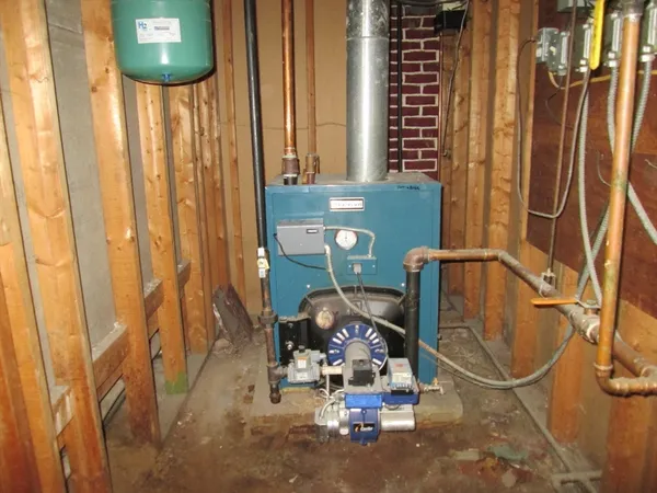 $1,950 | 5 Oberlin Street, Unit 2, Worcester, MA 01610