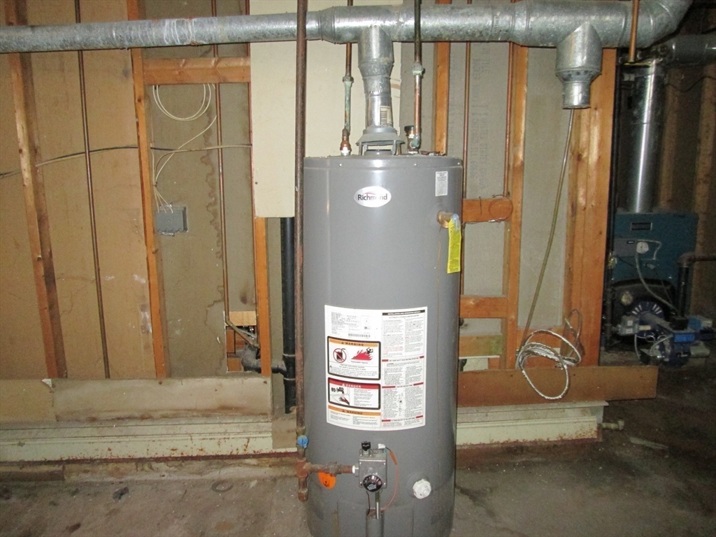 5 Oberlin Street, Unit 2 Worcester, MA 01610 - Photo 21 of 22