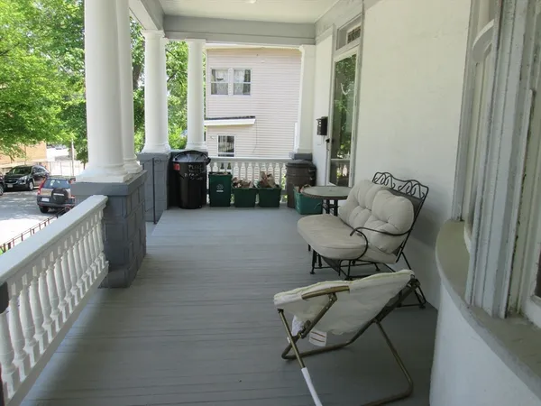 $1,950 | 5 Oberlin Street, Unit 2, Worcester, MA 01610