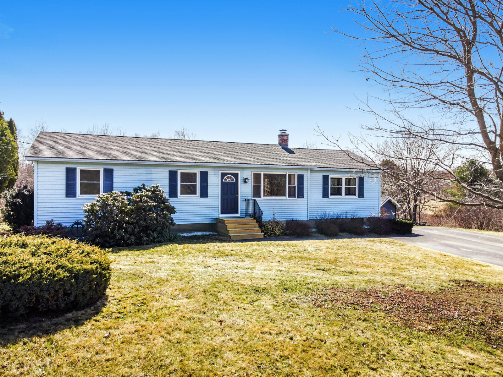 27 Kenneth Street Augusta, ME 04330 - Photo 1 of 48 1
