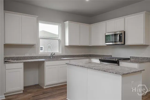 $394,615 | 345 Crosstown Avenue, Richmond Hill, GA 31324