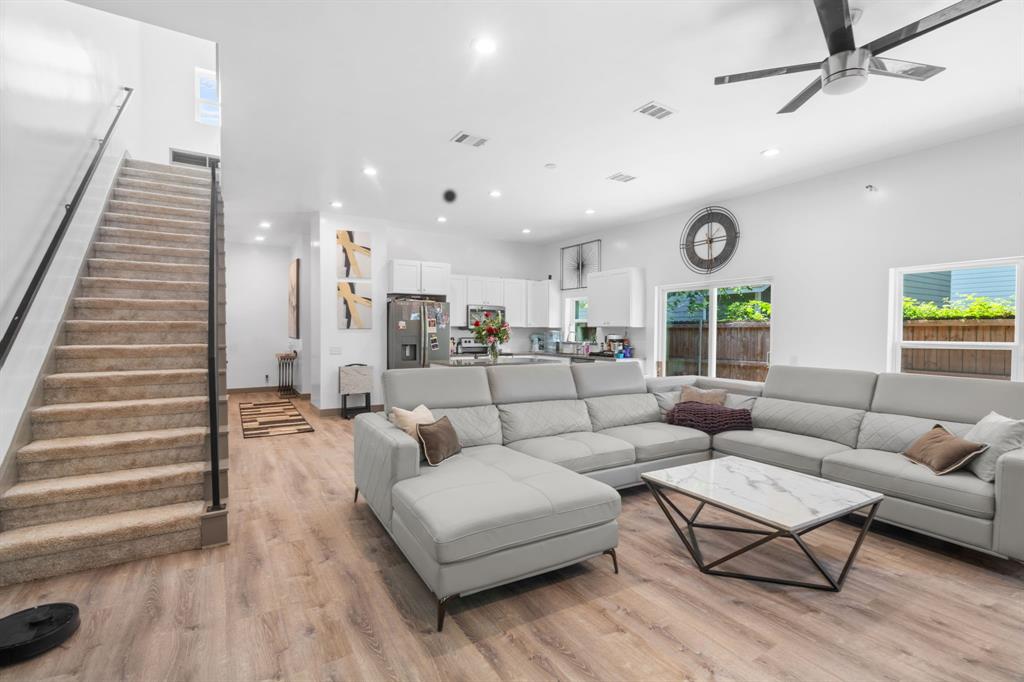 3904 Atlanta Street Dallas, TX 75215 - Photo 11 of 30