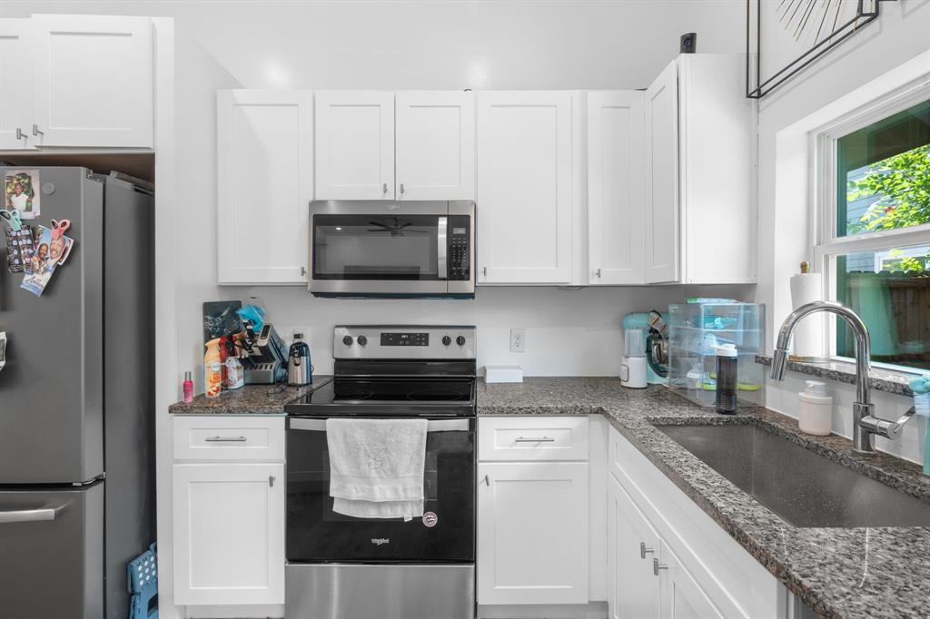 3904 Atlanta Street Dallas, TX 75215 - Photo 8 of 30