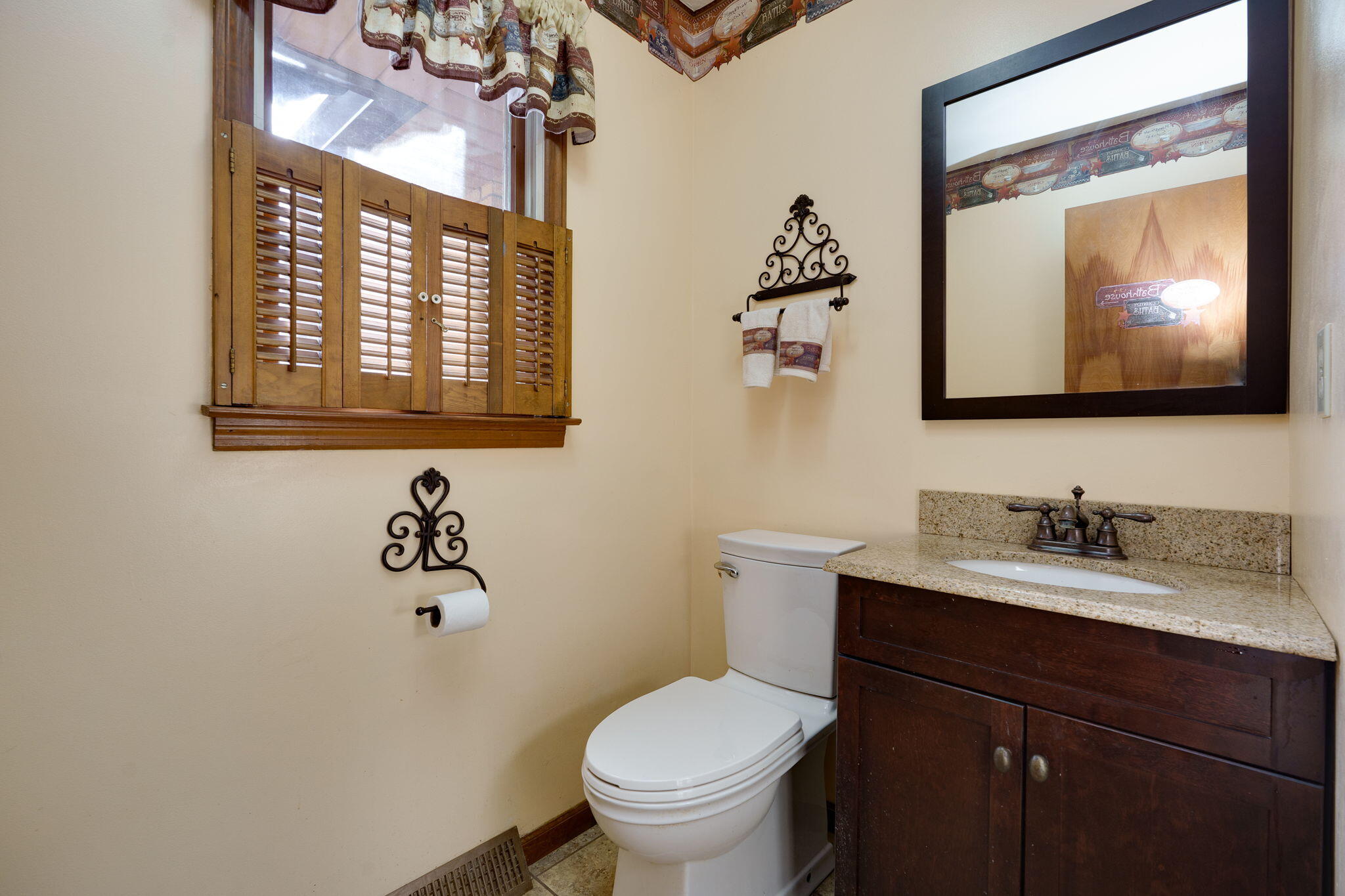 684 Oneida Drive Springfield, OH 45502 - Photo 23 of 65