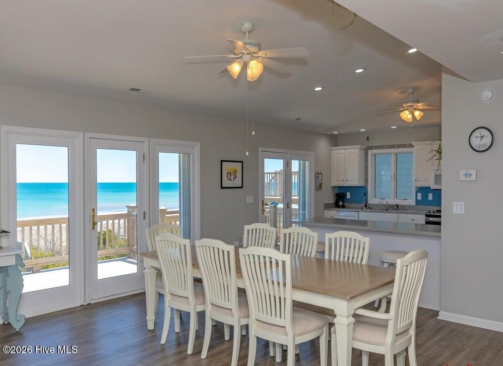 201 South Anderson Boulevard Topsail Beach, NC 28445 - Photo 18 of 32 201 S Anderson 10