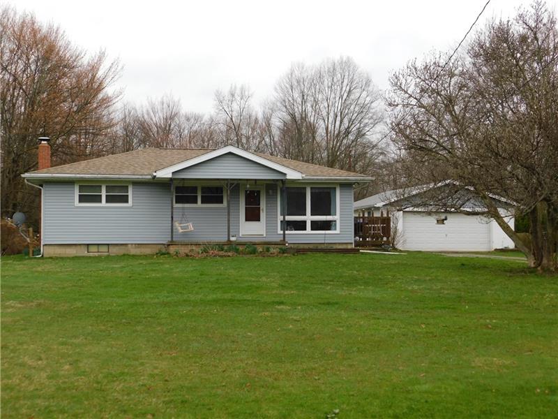 RANCH JUST SHORT DISTANCE TO TOWN.  EASY ACCESS TO TRANSFER, GREENVILLE, SHARPSVILLE, HERMITAGE