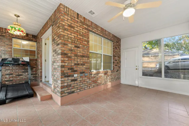 $259,900 | 552 Hanauma Court, Diamondhead, MS 39525