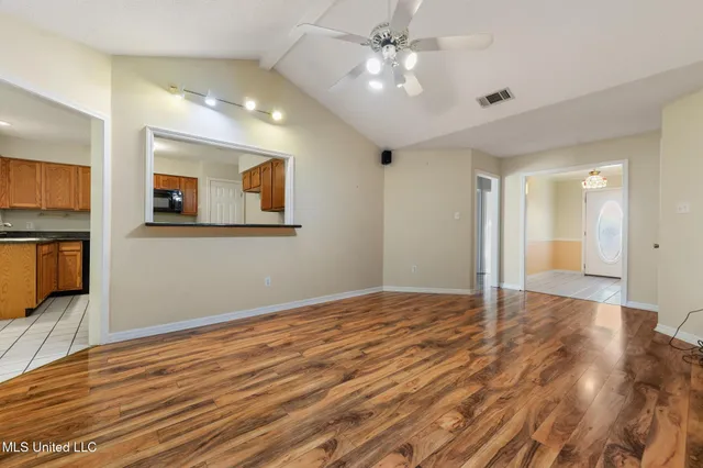 $259,900 | 552 Hanauma Court, Diamondhead, MS 39525