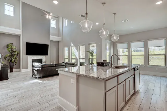 $875,000 | 720 Rawson Bend, Austin, TX 78738