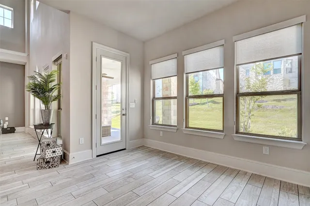 $875,000 | 720 Rawson Bend, Austin, TX 78738