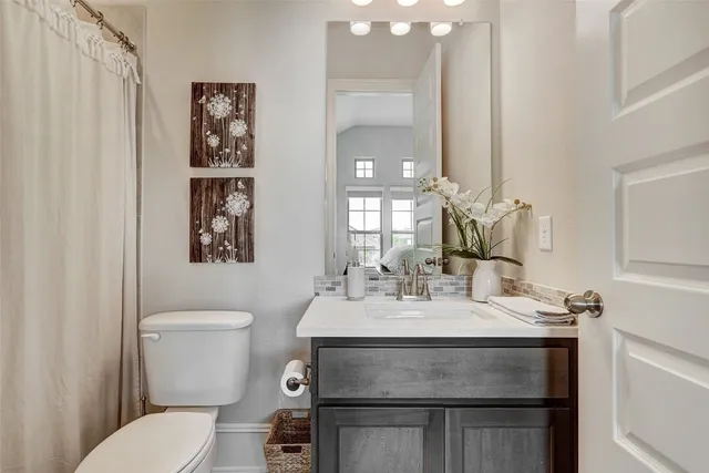 $875,000 | 720 Rawson Bend, Austin, TX 78738