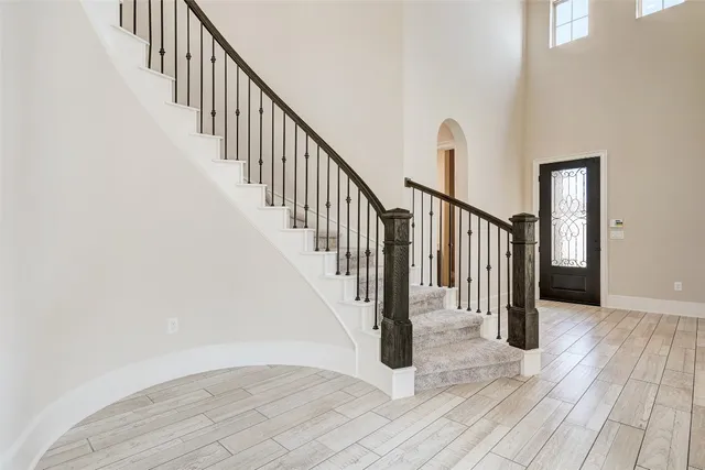 $875,000 | 720 Rawson Bend, Austin, TX 78738